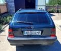 Синій Мерседес Ц-Клас, об'ємом двигуна 2 л та пробігом 200 тис. км за 2300 $, фото 1 на Automoto.ua