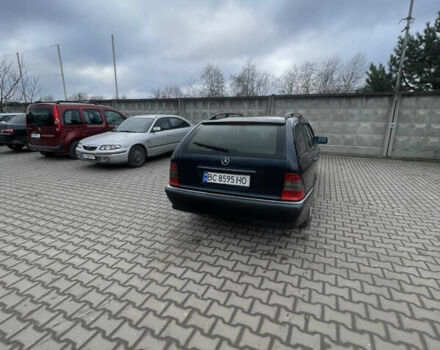 Синій Мерседес Ц-Клас, об'ємом двигуна 2 л та пробігом 460 тис. км за 3100 $, фото 5 на Automoto.ua