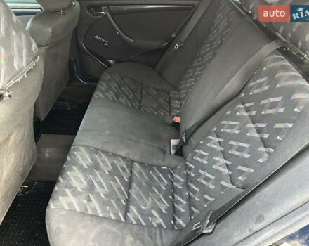 Синий Мерседес Ц-Класс, объемом двигателя 2.15 л и пробегом 605 тыс. км за 2600 $, фото 12 на Automoto.ua