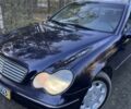 Синий Мерседес Ц-Класс, объемом двигателя 2.2 л и пробегом 400 тыс. км за 1999 $, фото 8 на Automoto.ua