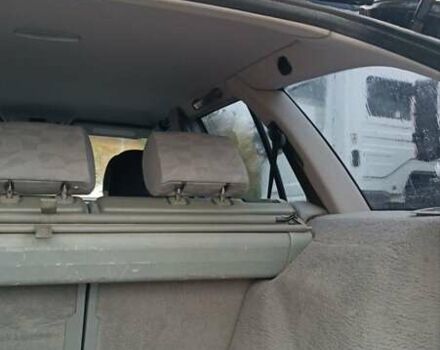 Синий Мерседес Ц-Класс, объемом двигателя 1.8 л и пробегом 250 тыс. км за 3000 $, фото 46 на Automoto.ua