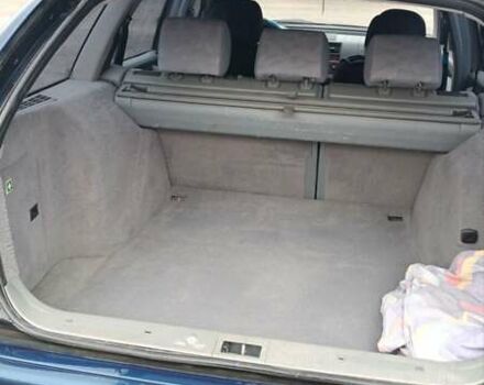 Синий Мерседес Ц-Класс, объемом двигателя 1.8 л и пробегом 250 тыс. км за 3000 $, фото 49 на Automoto.ua