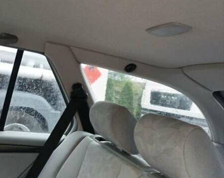 Синий Мерседес Ц-Класс, объемом двигателя 1.8 л и пробегом 250 тыс. км за 3000 $, фото 13 на Automoto.ua