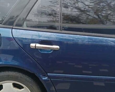 Синий Мерседес Ц-Класс, объемом двигателя 1.8 л и пробегом 250 тыс. км за 3000 $, фото 43 на Automoto.ua