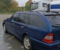 Синий Мерседес Ц-Класс, объемом двигателя 1.8 л и пробегом 250 тыс. км за 3000 $, фото 38 на Automoto.ua