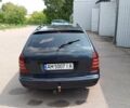 Синий Мерседес Ц-Класс, объемом двигателя 2.1 л и пробегом 280 тыс. км за 0 $, фото 6 на Automoto.ua