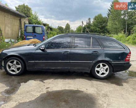 Синій Мерседес Ц-Клас, об'ємом двигуна 2 л та пробігом 360 тис. км за 2200 $, фото 2 на Automoto.ua