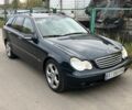 Синий Мерседес Ц-Класс, объемом двигателя 2.7 л и пробегом 290 тыс. км за 3500 $, фото 1 на Automoto.ua