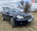 Синій Мерседес Ц-Клас, об'ємом двигуна 2.1 л та пробігом 390 тис. км за 5200 $, фото 3 на Automoto.ua