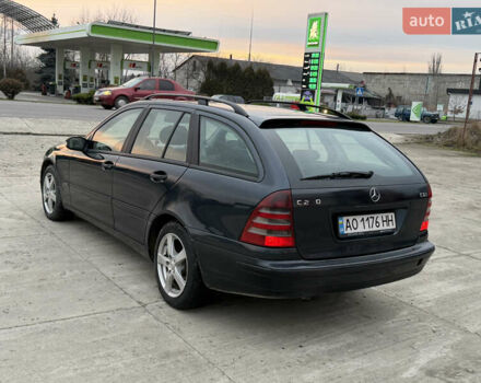 Синий Мерседес Ц-Класс, объемом двигателя 2.2 л и пробегом 343 тыс. км за 4500 $, фото 7 на Automoto.ua