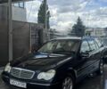 Синий Мерседес Ц-Класс, объемом двигателя 2.2 л и пробегом 350 тыс. км за 2300 $, фото 1 на Automoto.ua