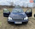 Синий Мерседес Ц-Класс, объемом двигателя 2.1 л и пробегом 390 тыс. км за 5200 $, фото 4 на Automoto.ua