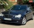 Синій Мерседес Ц-Клас, об'ємом двигуна 2.69 л та пробігом 400 тис. км за 4100 $, фото 1 на Automoto.ua