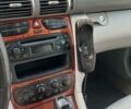 Синий Мерседес Ц-Класс, объемом двигателя 1.8 л и пробегом 330 тыс. км за 4000 $, фото 3 на Automoto.ua
