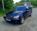 Синій Мерседес Ц-Клас, об'ємом двигуна 2.1 л та пробігом 300 тис. км за 5300 $, фото 1 на Automoto.ua