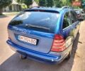 Синий Мерседес Ц-Класс, объемом двигателя 2.2 л и пробегом 370 тыс. км за 4300 $, фото 1 на Automoto.ua