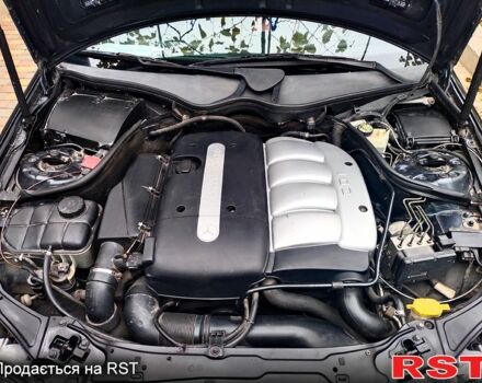 Синій Мерседес Ц-Клас, об'ємом двигуна 2.1 л та пробігом 350 тис. км за 5555 $, фото 9 на Automoto.ua