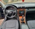 Синій Мерседес Ц-Клас, об'ємом двигуна 2 л та пробігом 270 тис. км за 3600 $, фото 6 на Automoto.ua