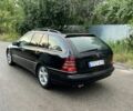 Синий Мерседес Ц-Класс, объемом двигателя 2.7 л и пробегом 300 тыс. км за 2695 $, фото 7 на Automoto.ua