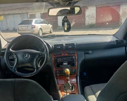 Синій Мерседес Ц-Клас, об'ємом двигуна 2.1 л та пробігом 650 тис. км за 3800 $, фото 15 на Automoto.ua