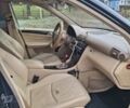 Синій Мерседес Ц-Клас, об'ємом двигуна 2.69 л та пробігом 360 тис. км за 4800 $, фото 6 на Automoto.ua