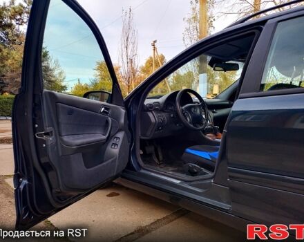 Синій Мерседес Ц-Клас, об'ємом двигуна 2.1 л та пробігом 350 тис. км за 5555 $, фото 7 на Automoto.ua