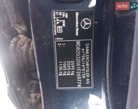 Мерседес Ц-Клас 2002 у Луцьку на Automoto.ua Синій Мерседес Ц-Клас, об'ємом двигуна 2.2 л та пробігом 398 тис. км за 4000 $, фото 12 на Automoto.ua