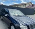 Синий Мерседес Ц-Класс, объемом двигателя 2.15 л и пробегом 350 тыс. км за 3500 $, фото 4 на Automoto.ua