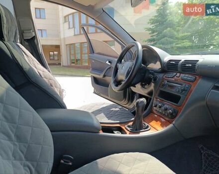 Синій Мерседес Ц-Клас, об'ємом двигуна 1.8 л та пробігом 313 тис. км за 4000 $, фото 18 на Automoto.ua