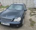 Синий Мерседес Ц-Класс, объемом двигателя 1.8 л и пробегом 260 тыс. км за 3800 $, фото 1 на Automoto.ua