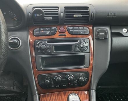 Синий Мерседес Ц-Класс, объемом двигателя 2.1 л и пробегом 380 тыс. км за 4100 $, фото 7 на Automoto.ua