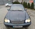 Синій Мерседес Ц-Клас, об'ємом двигуна 2.15 л та пробігом 500 тис. км за 4600 $, фото 4 на Automoto.ua