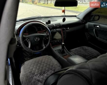 Синій Мерседес Ц-Клас, об'ємом двигуна 2.15 л та пробігом 392 тис. км за 5500 $, фото 22 на Automoto.ua