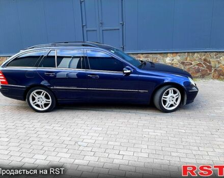 Мерседес Ц-Класс 2003 в Стрые на Automoto.ua Синий Мерседес Ц-Класс, объемом двигателя 1.8 л и пробегом 289 тыс. км за 4500 $, фото 2 на Automoto.ua