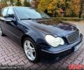 Синий Мерседес Ц-Класс, объемом двигателя 1.8 л и пробегом 284 тыс. км за 5400 $, фото 1 на Automoto.ua