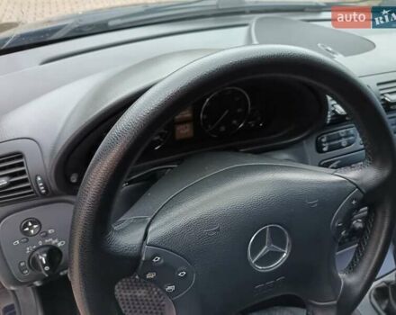 Мерседес Ц-Класс 2003 в Миргороде на Automoto.ua Синий Мерседес Ц-Класс, объемом двигателя 1.8 л и пробегом 286 тыс. км за 5500 $, фото 37 на Automoto.ua