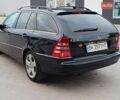 Синий Мерседес Ц-Класс, объемом двигателя 2.7 л и пробегом 320 тыс. км за 6000 $, фото 6 на Automoto.ua