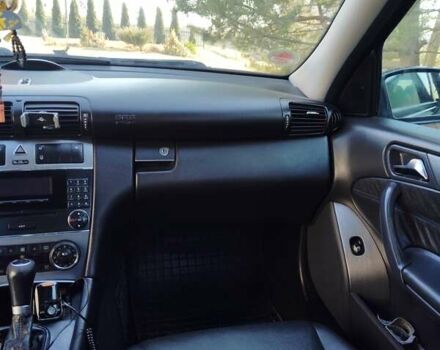 Синій Мерседес Ц-Клас, об'ємом двигуна 2.15 л та пробігом 310 тис. км за 5400 $, фото 14 на Automoto.ua