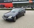 Синий Мерседес Ц-Класс, объемом двигателя 2.15 л и пробегом 320 тыс. км за 5400 $, фото 1 на Automoto.ua