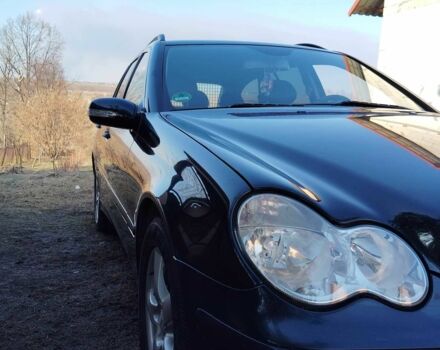 Синій Мерседес Ц-Клас, об'ємом двигуна 2.1 л та пробігом 310 тис. км за 5900 $, фото 1 на Automoto.ua