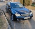 Синій Мерседес Ц-Клас, об'ємом двигуна 1.8 л та пробігом 263 тис. км за 6800 $, фото 3 на Automoto.ua