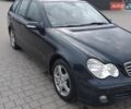 Синий Мерседес Ц-Класс, объемом двигателя 2.15 л и пробегом 310 тыс. км за 4800 $, фото 4 на Automoto.ua