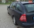 Синий Мерседес Ц-Класс, объемом двигателя 2.15 л и пробегом 310 тыс. км за 4800 $, фото 1 на Automoto.ua