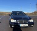 Синий Мерседес Ц-Класс, объемом двигателя 1.8 л и пробегом 230 тыс. км за 4800 $, фото 1 на Automoto.ua