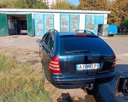 Синий Мерседес Ц-Класс, объемом двигателя 1.8 л и пробегом 280 тыс. км за 6100 $, фото 5 на Automoto.ua