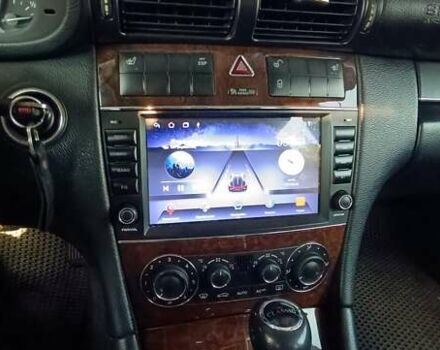 Синий Мерседес Ц-Класс, объемом двигателя 1.8 л и пробегом 280 тыс. км за 6000 $, фото 10 на Automoto.ua