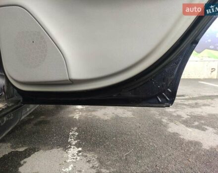 Синий Мерседес Ц-Класс, объемом двигателя 2.2 л и пробегом 384 тыс. км за 4000 $, фото 11 на Automoto.ua