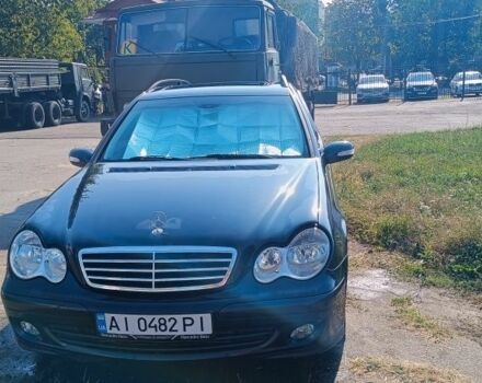 Мерседес Ц-Класс 2005 в Сумах на Automoto.ua Синий Мерседес Ц-Класс, объемом двигателя 1.8 л и пробегом 280 тыс. км за 5000 $, фото 3 на Automoto.ua