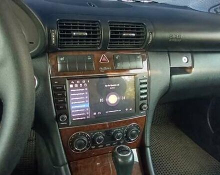Синий Мерседес Ц-Класс, объемом двигателя 1.8 л и пробегом 280 тыс. км за 6000 $, фото 11 на Automoto.ua
