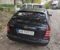 Синий Мерседес Ц-Класс, объемом двигателя 2.2 л и пробегом 383 тыс. км за 4500 $, фото 4 на Automoto.ua